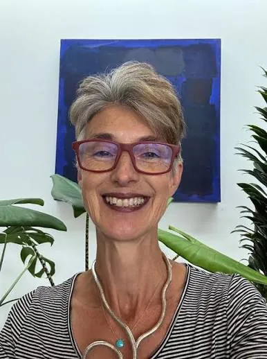 Portret autora Catherine Barr