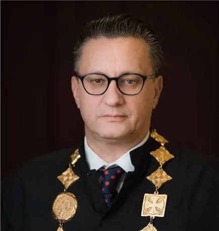 Portret autora Zoran Tomić