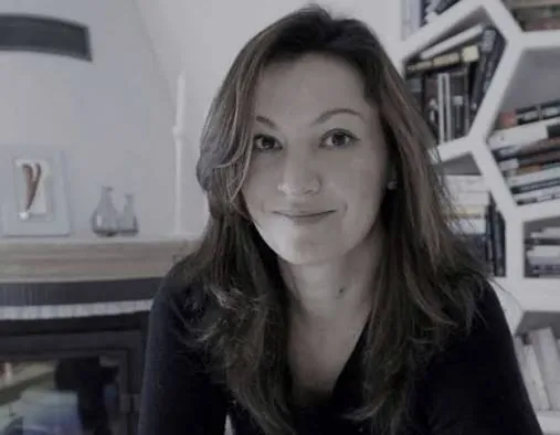 Portret autora Ilaria Tuti