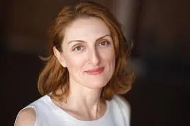 Portret autora Narine Abgaryan