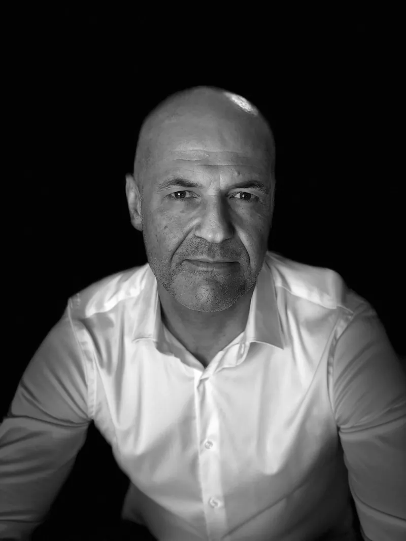 Portret autora Khaled Hosseini