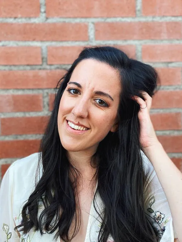 Portret autora Elena Armas