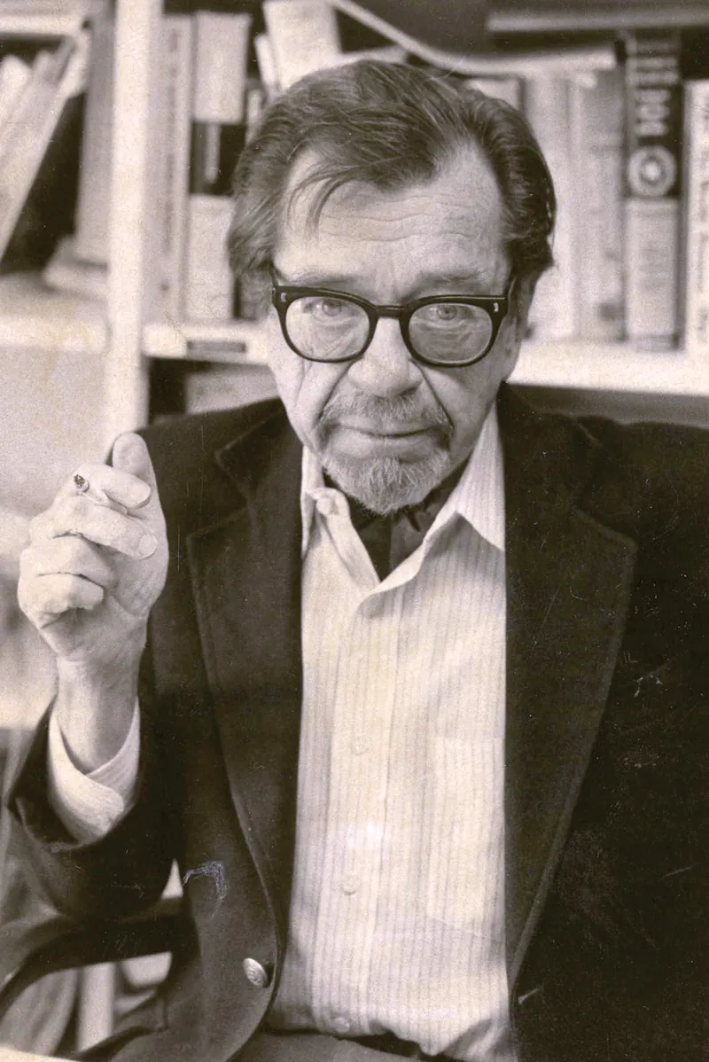 Portret autora John Williams