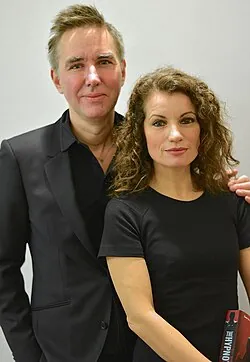 Portret autora Alex Ahndoril